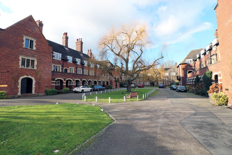 View Full Details for Meadway, Hampstead Garden Suburb