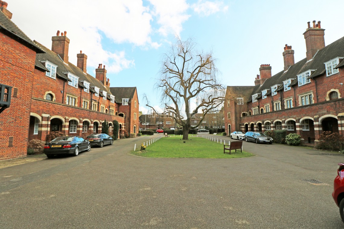 Images for Meadway, Hampstead Garden Suburb