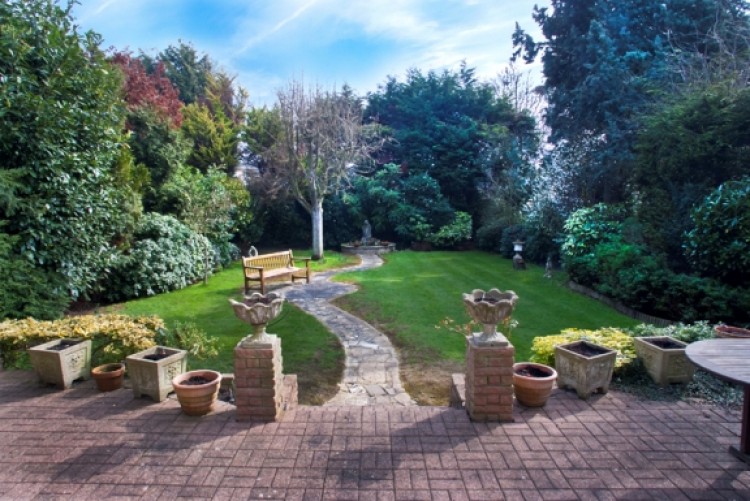 View Full Details for Kingsgate Avenue, Finchley