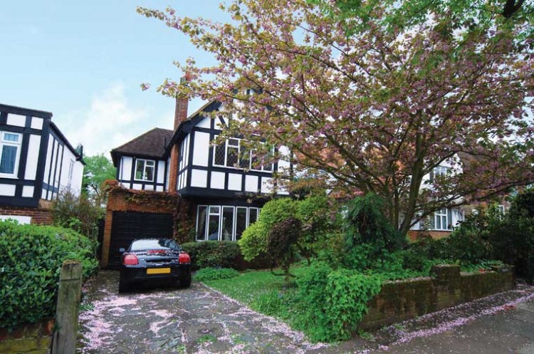 View Full Details for Holmdene Avenue, Mill Hill