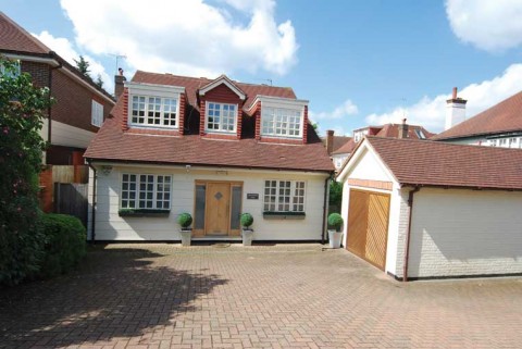 Amberden Avenue, Finchley