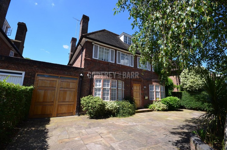 View Full Details for Holne Chase, Hampstead Garden Suburb