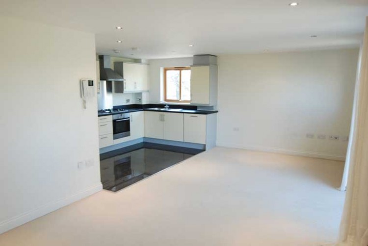 View Full Details for Liberty Court, 141 Great North Way, Hendon / Mill Hill