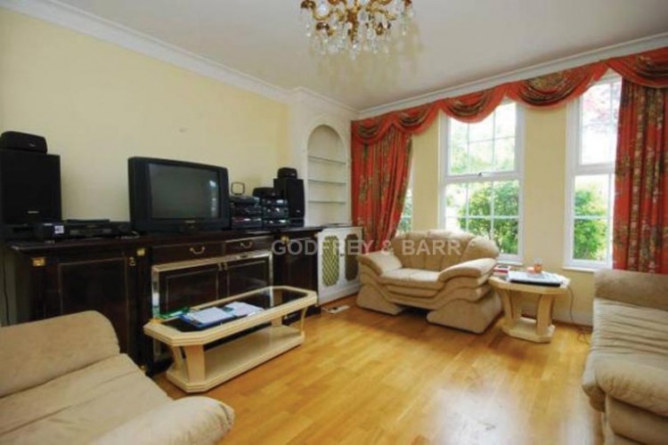 View Full Details for Fairholme Gardens, Finchley