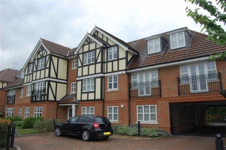 View Full Details for Regal Court, Holders Hill Road, Mill Hill