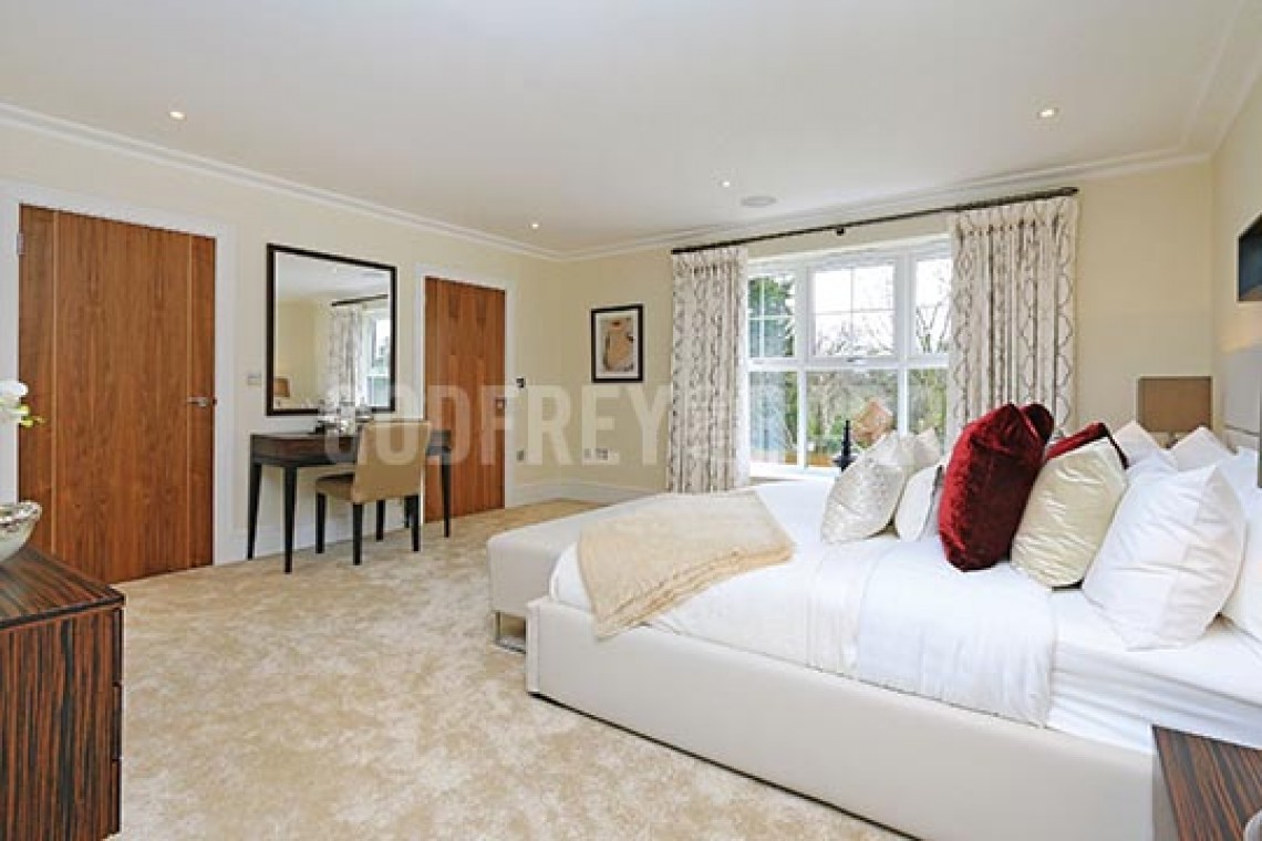 Images for Charrington Close, London Road, Shenley / Radlett