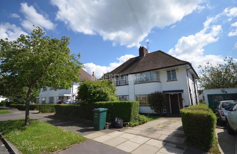 Howard Walk, Hampstead Garden Suburb