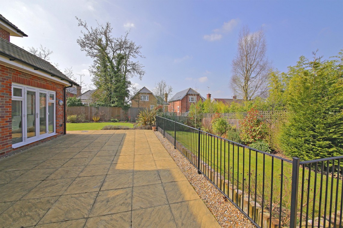 Images for Bramley Close, Mill Hill