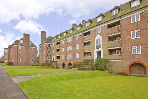 Lyttelton Court, Hampstead Garden Suburb