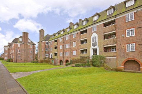 Lyttelton Court, Hampstead Garden Suburb