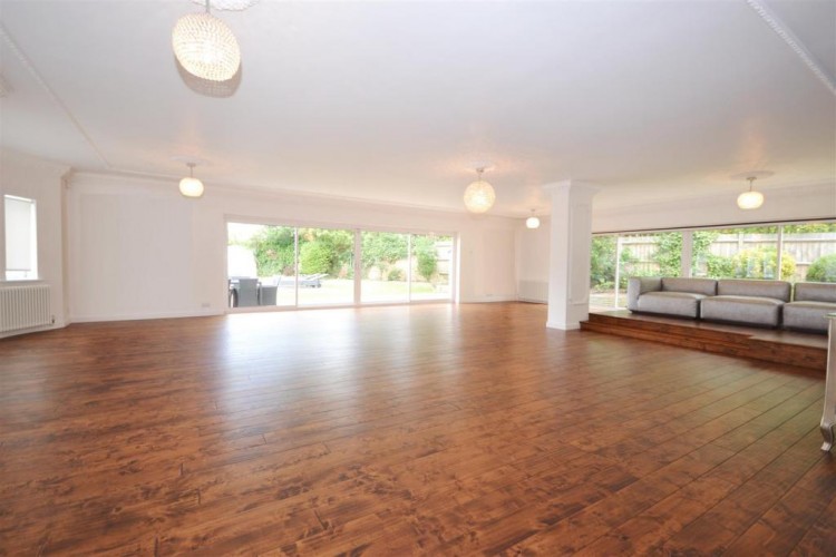 View Full Details for Watford Way, Mill Hill