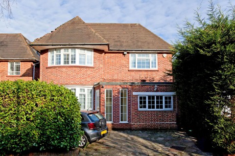 Gloucester Drive, Hampstead Garden Suburb borders