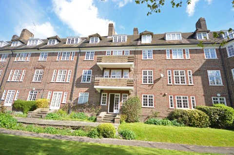 Lyttelton Court, Hampstead Garden Suburb