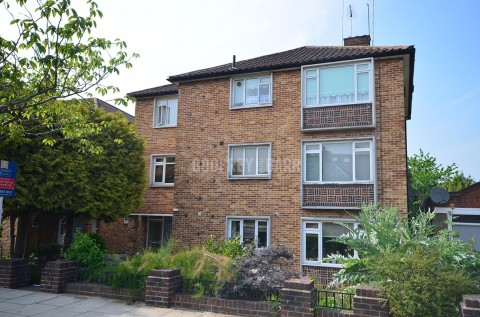 Creighton Avenue, East Finchley