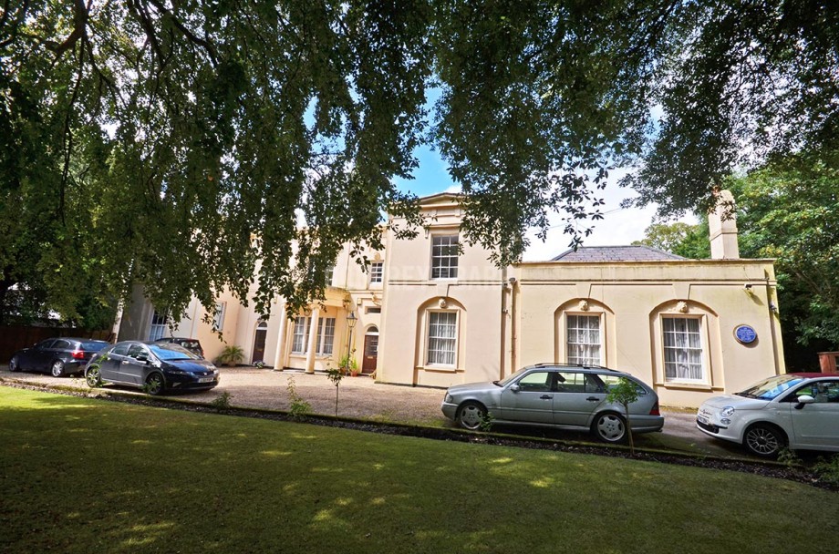 Godfrey & Barr Estate Agents Full Details for Highwood House, Mill