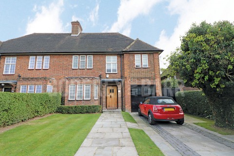 Ossulton Way, Hampstead Garden Suburb