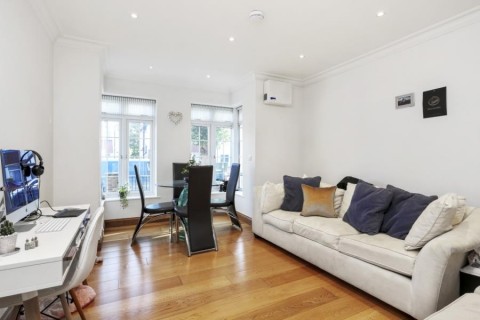 Beechcroft Avenue, Golders Green