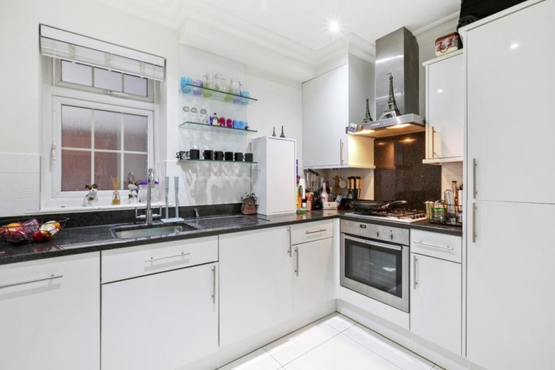 Images for Beechcroft Avenue, Golders Green