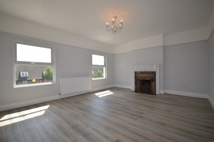 View Full Details for Daws Lane, Mill Hill
