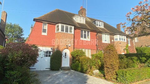 Gurney Drive, Hampstead Garden Suburb