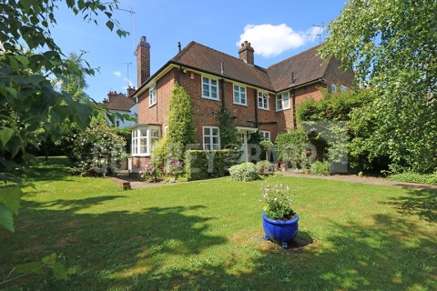 Addison Way, Hampstead Garden Suburb