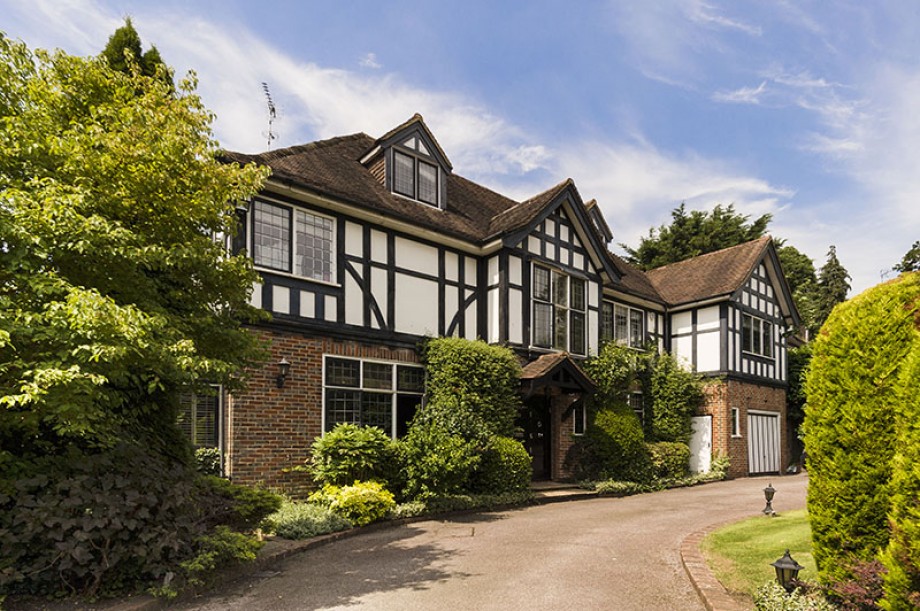 Godfrey & Barr Estate Agents Full Details for Uphill Road, Mill Hill, NW7