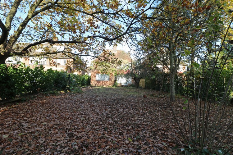 View Full Details for Chalton Drive, Hampstead Garden Suburb