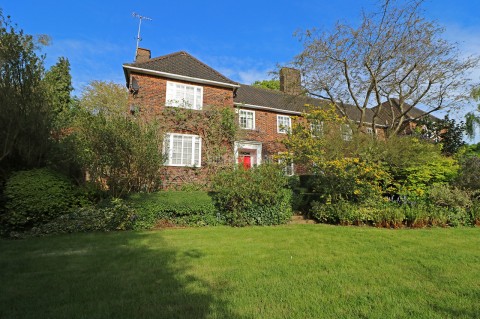 Bunkers Hill, Hampstead Garden Suburb