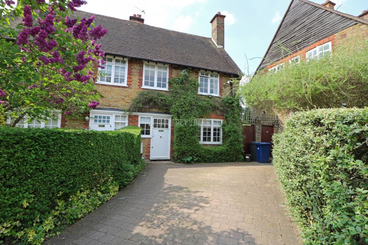 View Full Details for Westholm, Hampstead Garden Suburb