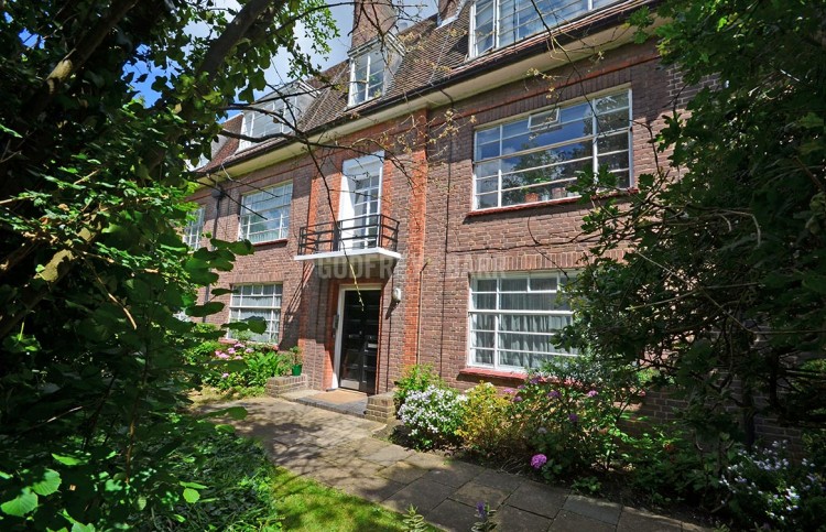 View Full Details for Brookland Rise, 20 Market Place, Hampstead Garden Suburb