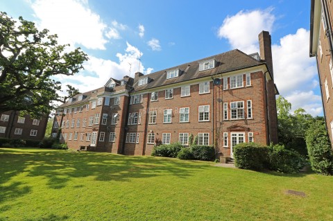 Lyttelton Court, Hampstead Garden Suburb