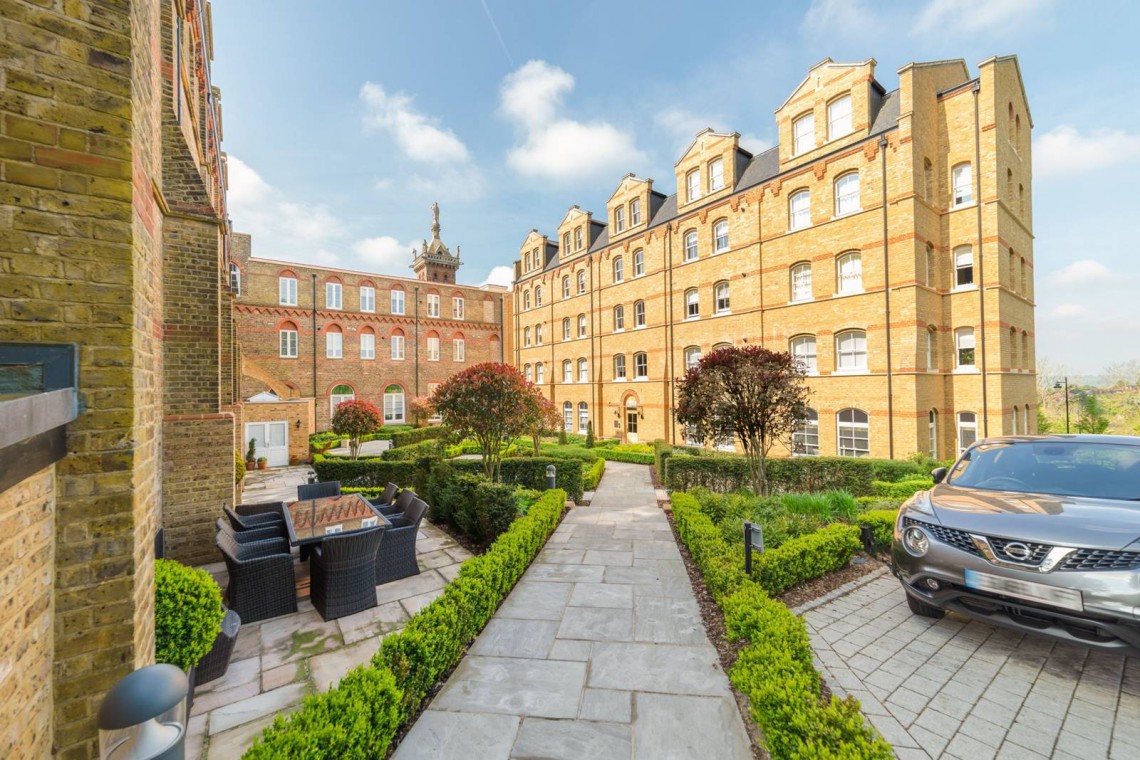 Images for St Joseph's Gate, Mill Hill