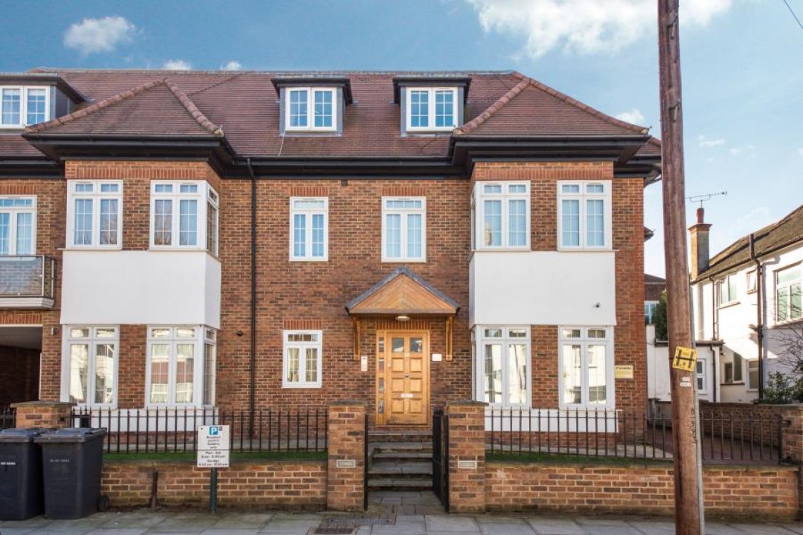 Images for Beechcroft Avenue, Golders Green