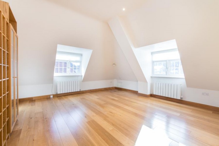 View Full Details for Beechcroft Avenue, Golders Green