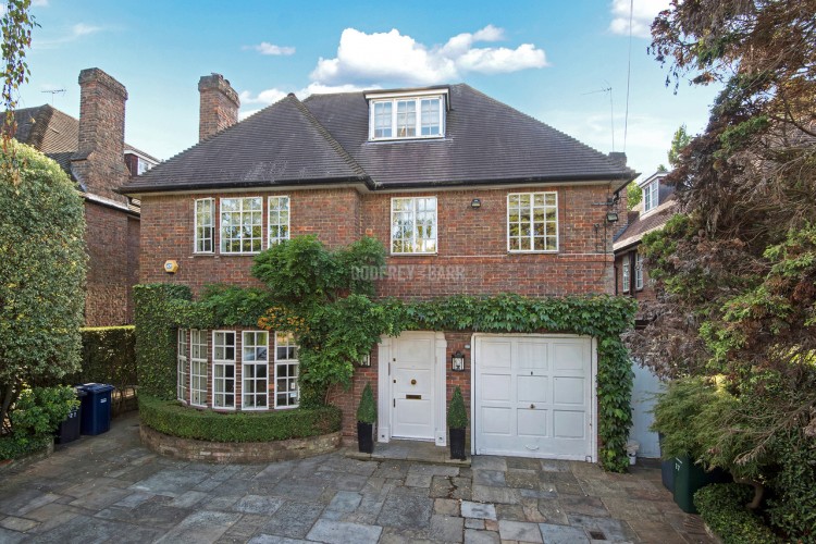 View Full Details for Holne Chase, Hampstead Garden Suburb