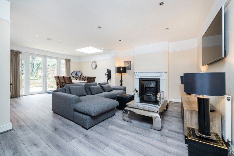 View Full Details for Bunns Lane, Mill Hill