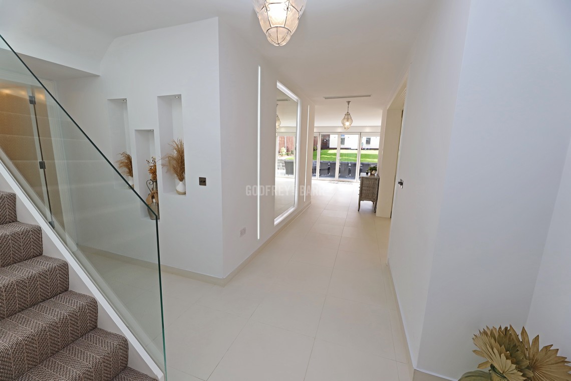 Images for Tenterden Gardens, Hendon