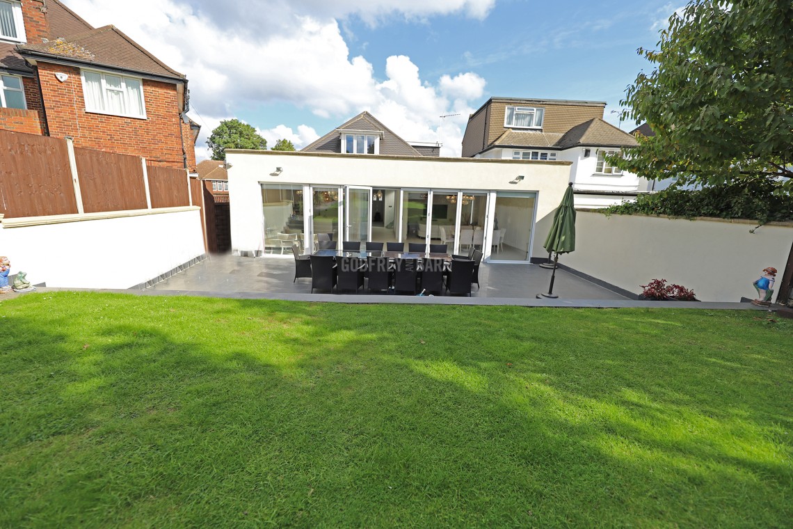 Images for Tenterden Gardens, Hendon