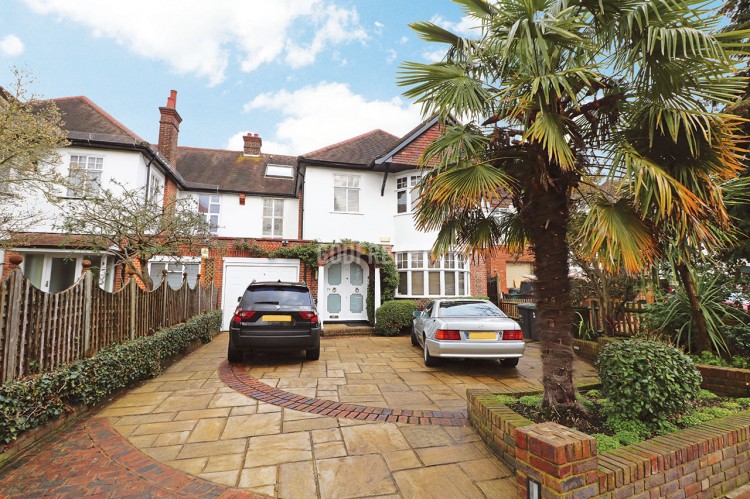 View Full Details for Bancroft Avenue, Hampstead Garden Suburb borders/ East Finchley