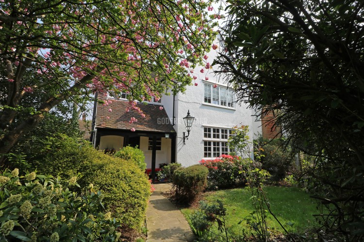 View Full Details for Bigwood Road, Hampstead Garden Suburb