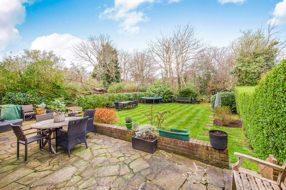 Godfrey & Barr Estate Agents Full Details for Middleway, Hampstead