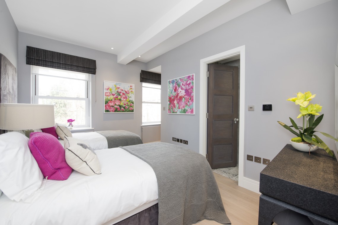 Images for Lyndhurst Road, Hampstead