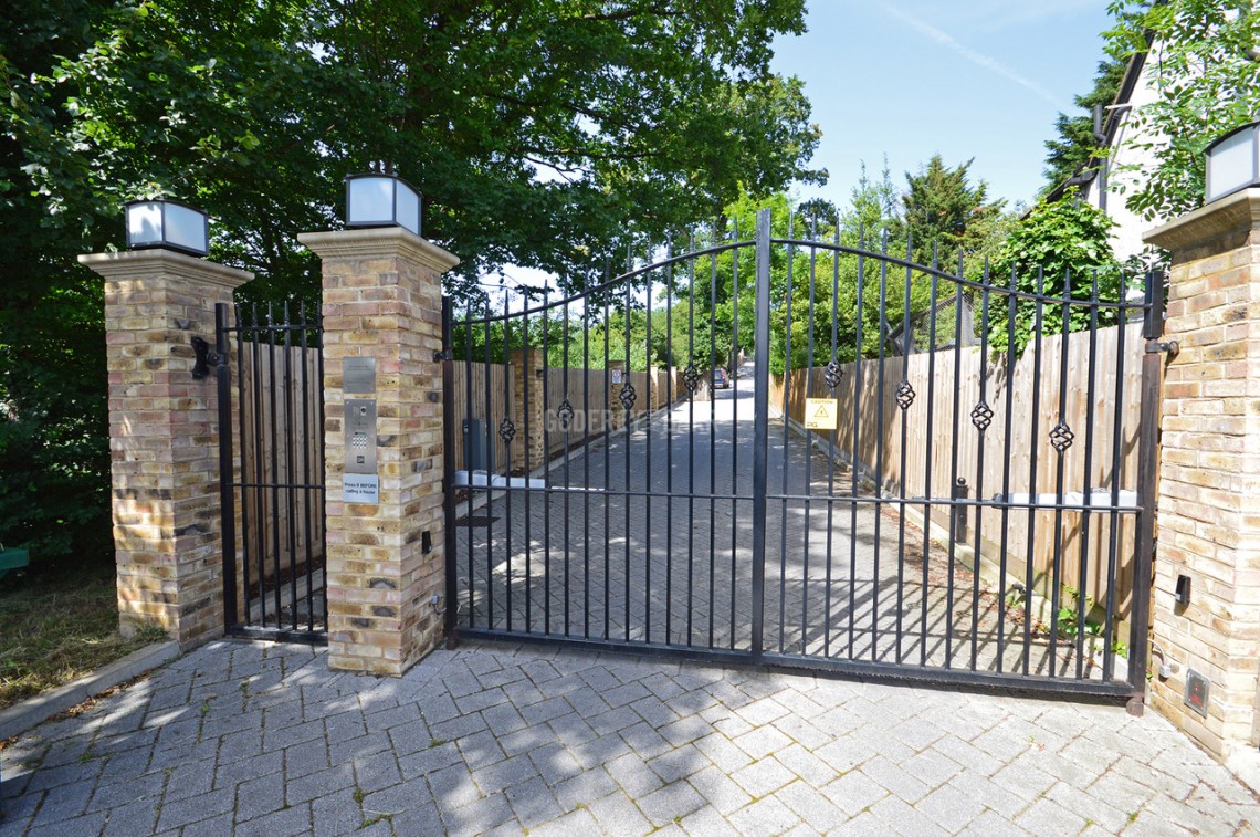 Images for Cranberry Close, Mill Hill