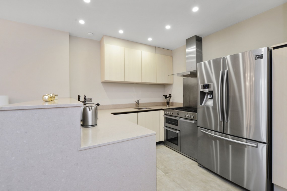 Images for Lyndhurst Road, Hampstead