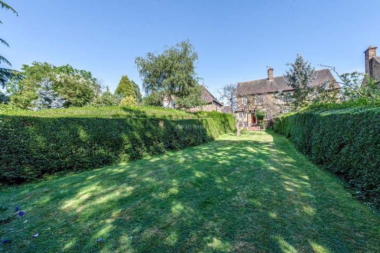 View Full Details for Westholm, Hampstead Garden Suburb