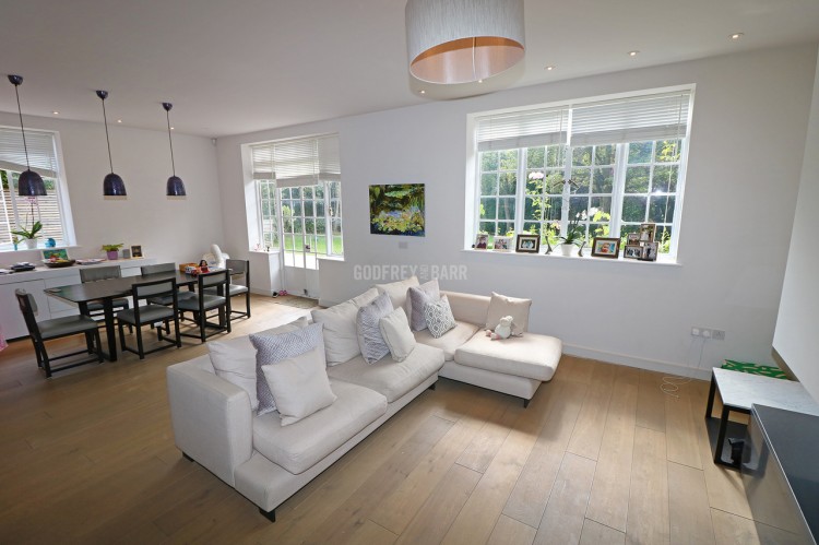 View Full Details for Brim Hill, Hampstead Garden Suburb