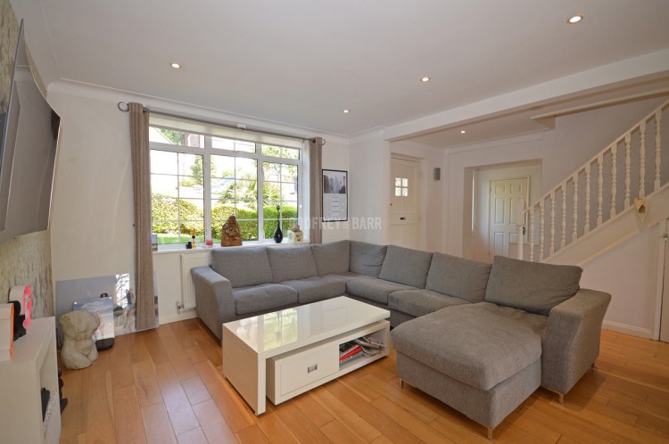 View Full Details for The Reddings, Mill Hill