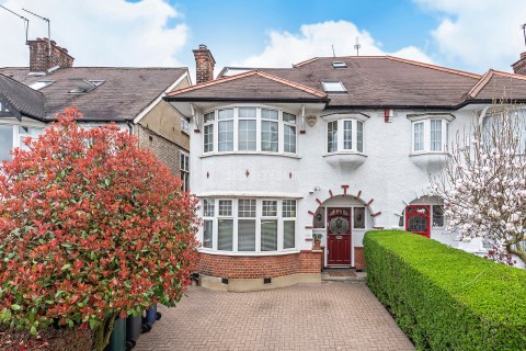 Windermere Avenue, Finchley