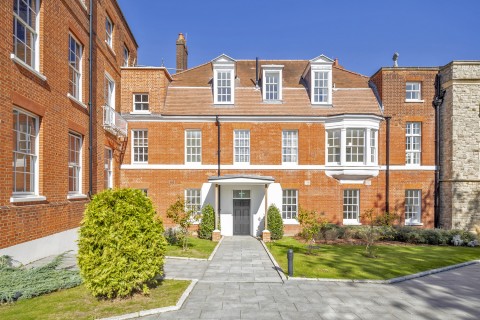 Rosary Manor, The Ridgeway, Mill Hill Village