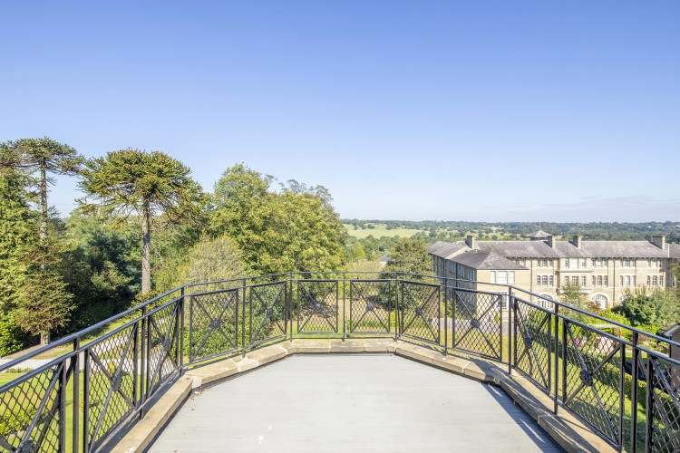 View Full Details for Rosary Manor, The Ridgeway, Mill Hill Village
